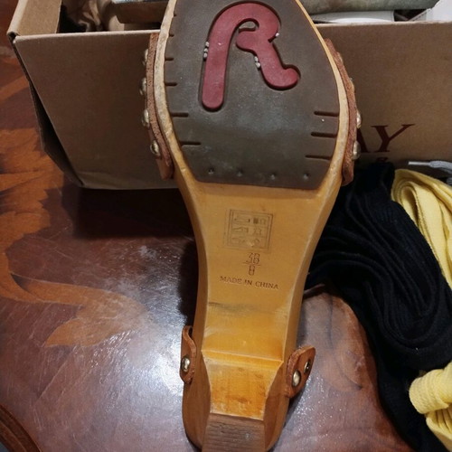 38, Replay platform sandals or clogs in very good condition, with a heel height of 8 cm.