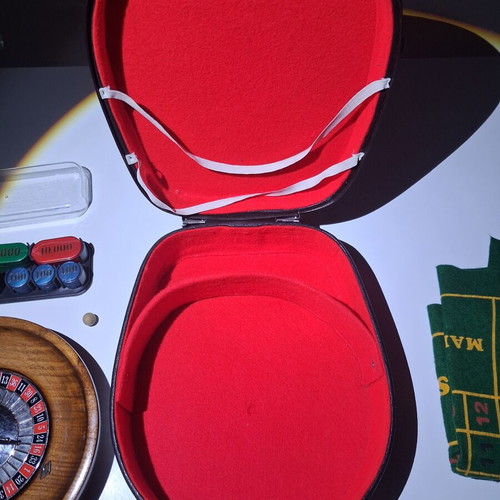 Home Casino Compact roulette wooden with aluminum case like new