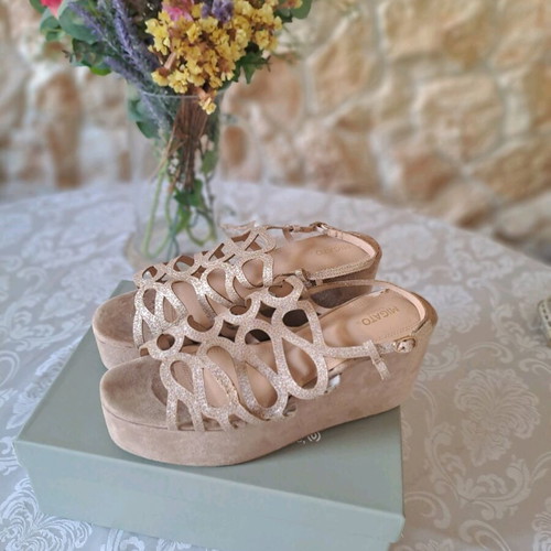 Migato gold sandals used with strap, size 39