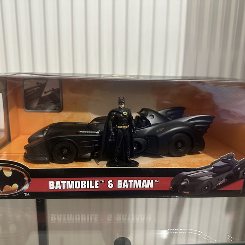Batmobile collectible metal toy car Jada Toys 1989 with Batman figure new