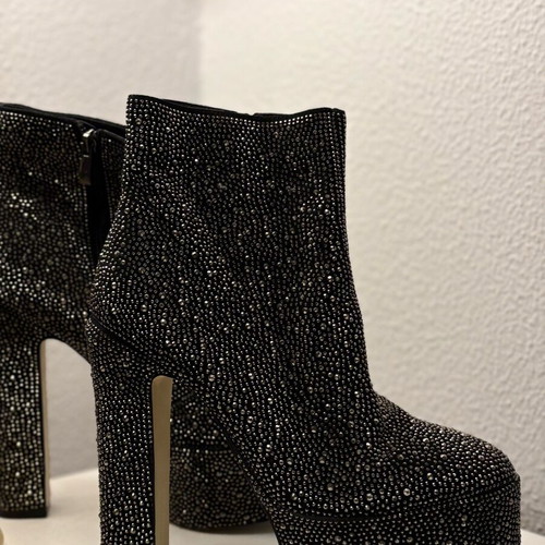 Nak ankle boots size 41 like new with rhinestones