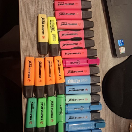 Highlighters like new, set of 28 pieces
