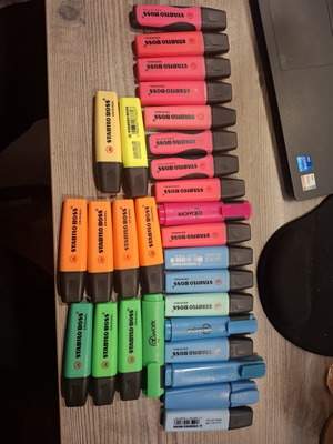 Highlighters like new, set of 28 pieces