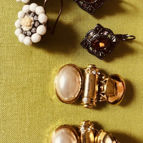 Vintage earrings set of 3 like new, one pair with clip and pearls