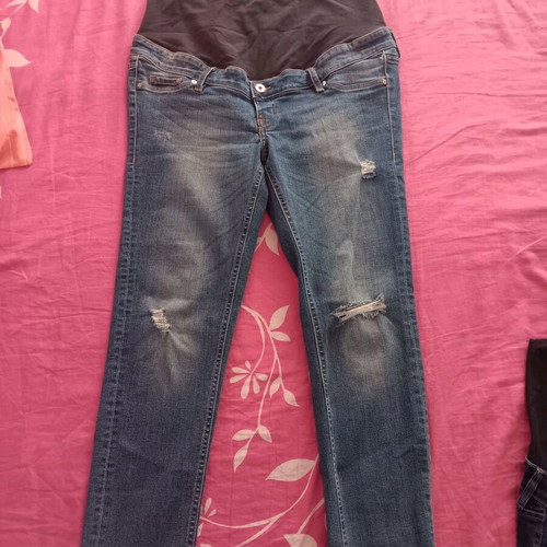 H&M maternity jeans blue like new