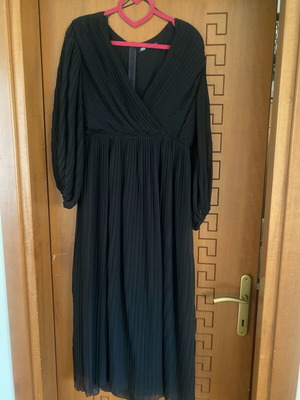 Zara black dress like new, large and medium sizes