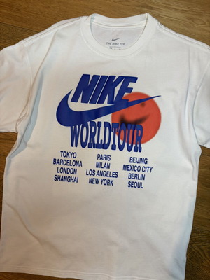 Nike Sportswear World Tour T-Shirt Size S new, white cotton