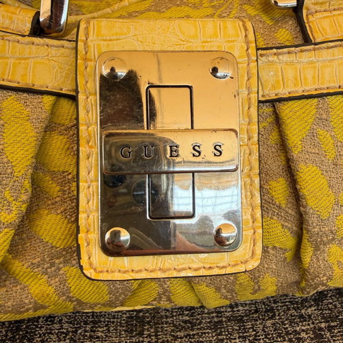 Guess Y2K vintage bag used, yellow handheld