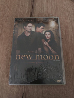 Twilight New Moon DVD new, special edition with subtitles