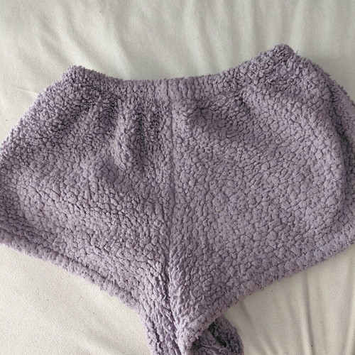 Tezenis fuzzy shorts used, size small, fits medium comfortably, purple
