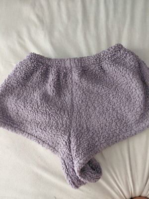 Tezenis fuzzy shorts used, size small, fits medium comfortably, purple