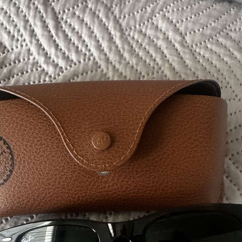 Ray-Ban Wayfarer sunglasses like new, unisex, tortoise shell frame