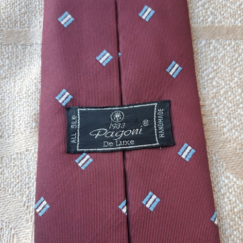 Silk handmade Pagoni tie like new with geometric rhombus pattern