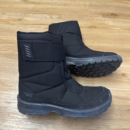 Quechua waterproof kids boots size 38 used, black