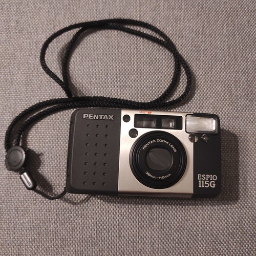 Pentax Espio 115G vintage film camera like new with strap and case