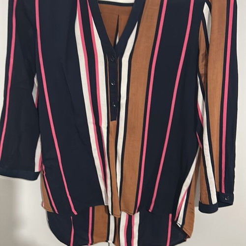 Eterna shirt Small 3/4 sleeve like new, multicolor