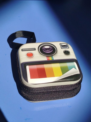 Retro Key Coin Earphone Case with Zipper A.S. 98 new 7x7 cm