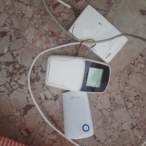 RiscO hybrid alarm like new with 120 zones and wireless contacts
