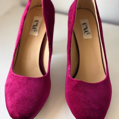Exe fuchsia pumps like new, size 40