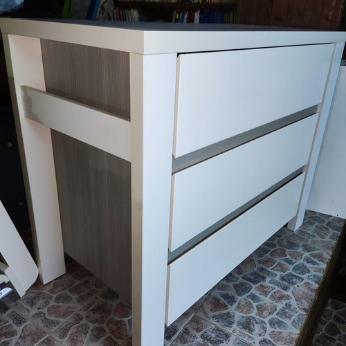Cradle & Drawer/Changing Table & Gifts