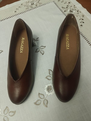 Ragazza brown shoes like new, size 39