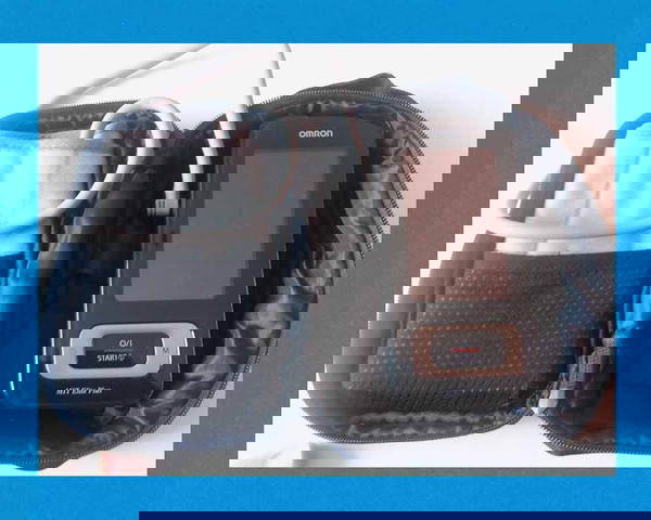 Πιεσόμετρο ''Μπράτσου'' OMRON MIT Elite Plus με την Θήκη Αποθήκευσης - Μεταφοράς.