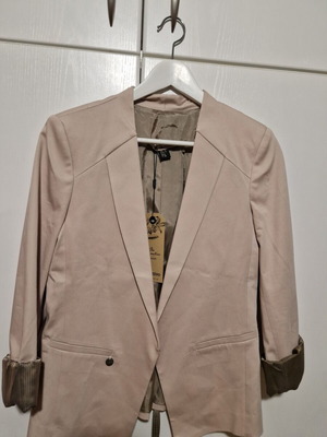 Attrattivo women's blazer new, size small, beige