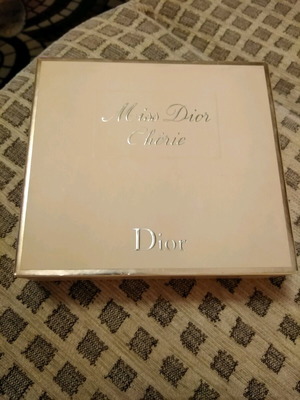 Dior Miss Dior Cherie box like new