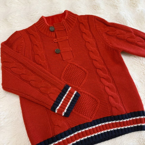 Girls Sweater size 120cm like new, red, warm and soft