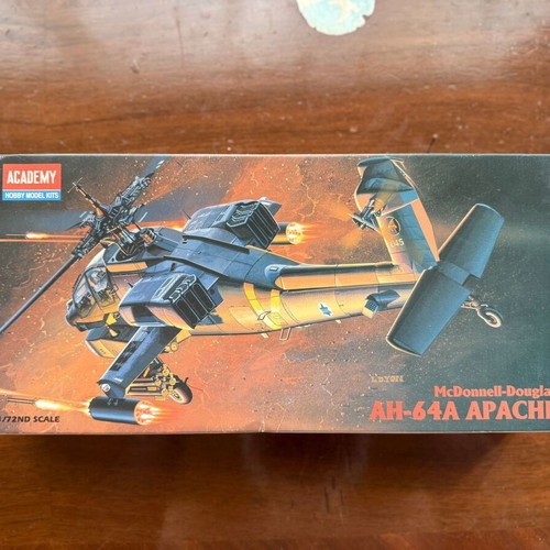 Academy McDonnell-Douglas AH-64A Apache 1/72 scale model kit