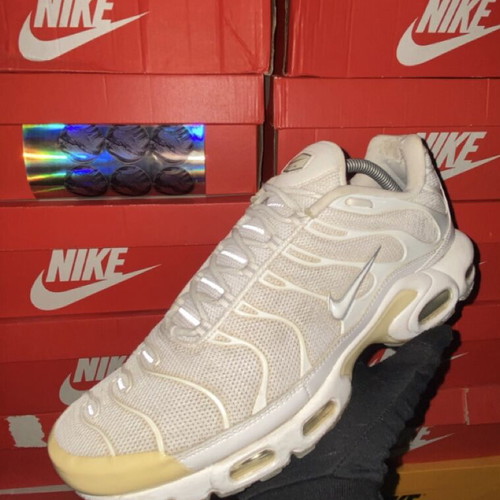 Nike Tn Air Max Plus 2021 άσπρα σαν καινούργια, μέγεθος 44.5