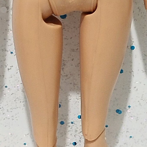 Barbie Style nude used with flaws