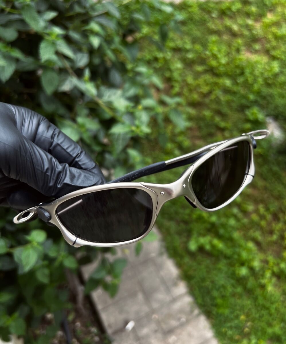 Oakley 