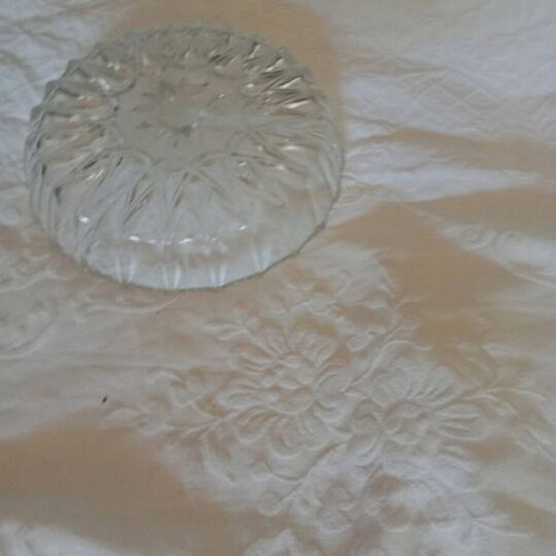 Set of 2 glass fondanieres for chocolates and nuts