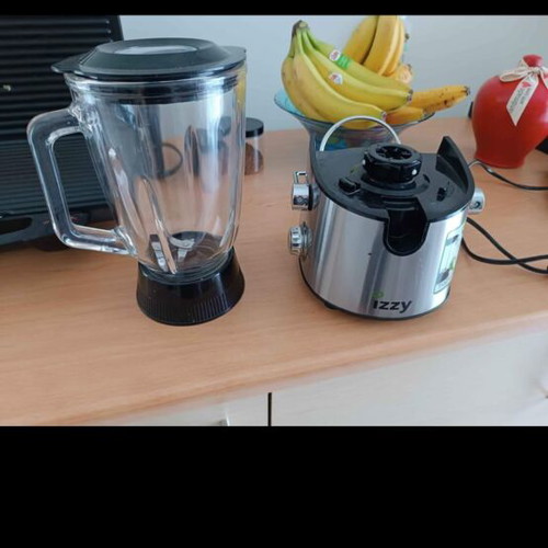 Izzy Fresh Bar juicer like new