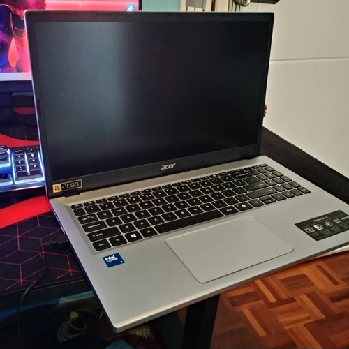 Acer Aspire 15-inch laptop with Intel Core i3, 8GB RAM, 128GB SSD