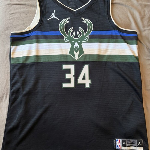 Antetokounmpo Statement Edition 2020 Jersey size L like new