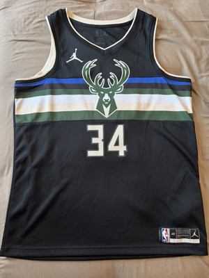 Φανέλα Antetokounmpo Statement Edition 2020 μέγεθος L σαν καινούργιο