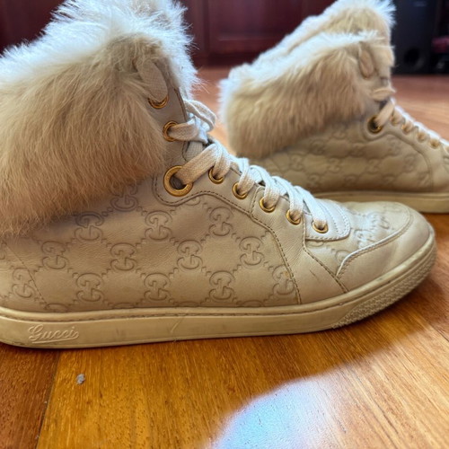 Gucci high sneakers used, beige with rabbit fur, size 39 fitting 40