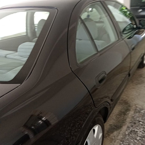 Nissan Almera 2002 like new, 150,000 km, LPG, manual, black