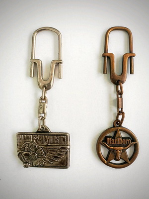 Vintage Marlboro and Harley Davidson keychains new, brown and silver