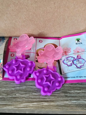 Kinder Surprise earrings new VC157A
