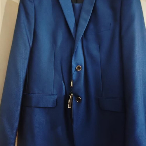 Sogo men's suit new, size 54 with gift handkerchief and tie