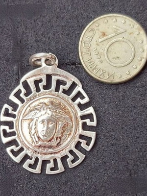 Висулка Versace с горгоната, сребърна 925, употребявана