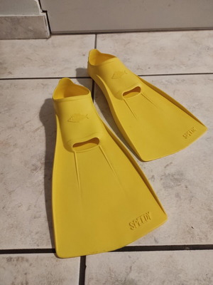 Βατραχοπέδιλα Florida Speedy νούμερο 28-30 κίτρινα σαν καινούργια