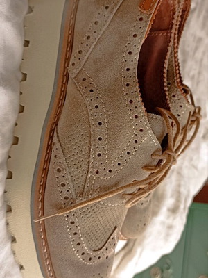 Kricket women's shoes like new, beige, size 38