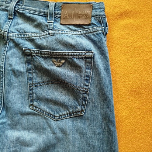 Armani Jeans men's size 32 like new