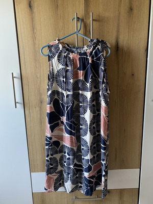 Cotton Sleeveless Floral Midi Dress like new, multicolor