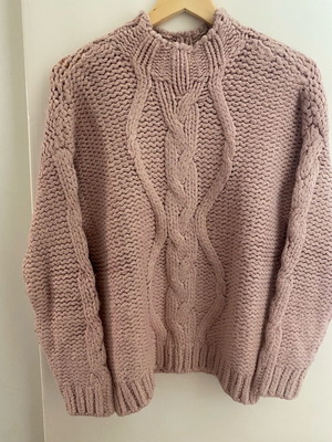 Wool sweater like new, size S, dust pink color