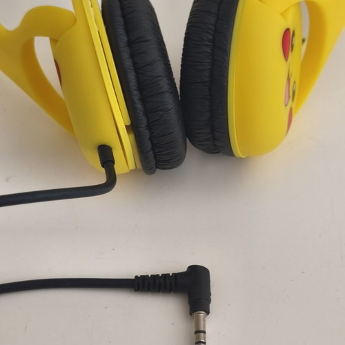 Pokemon Pikachu headphones like new, wired, kids 3-7 years